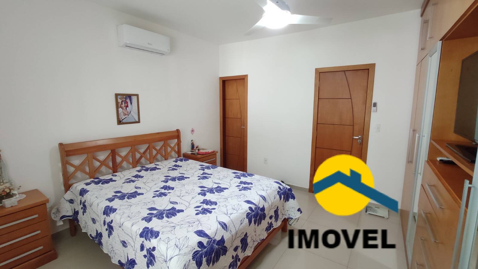 Casa à venda com 3 quartos, 260m² - Foto 3