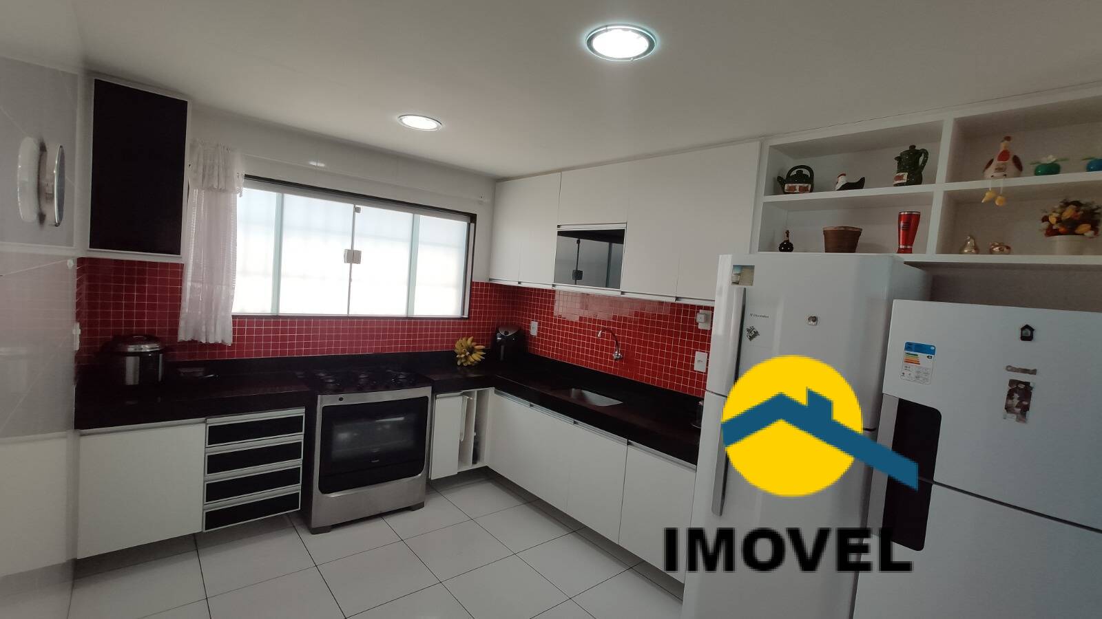 Casa à venda com 3 quartos, 260m² - Foto 7