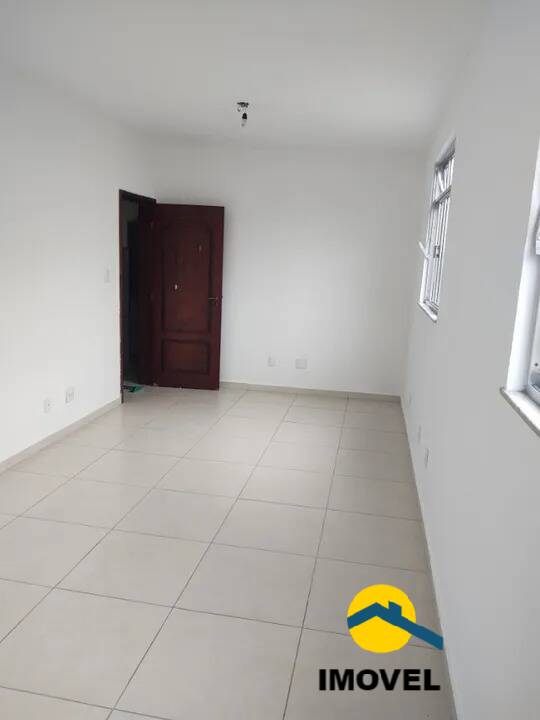 Casa à venda com 3 quartos, 160m² - Foto 2