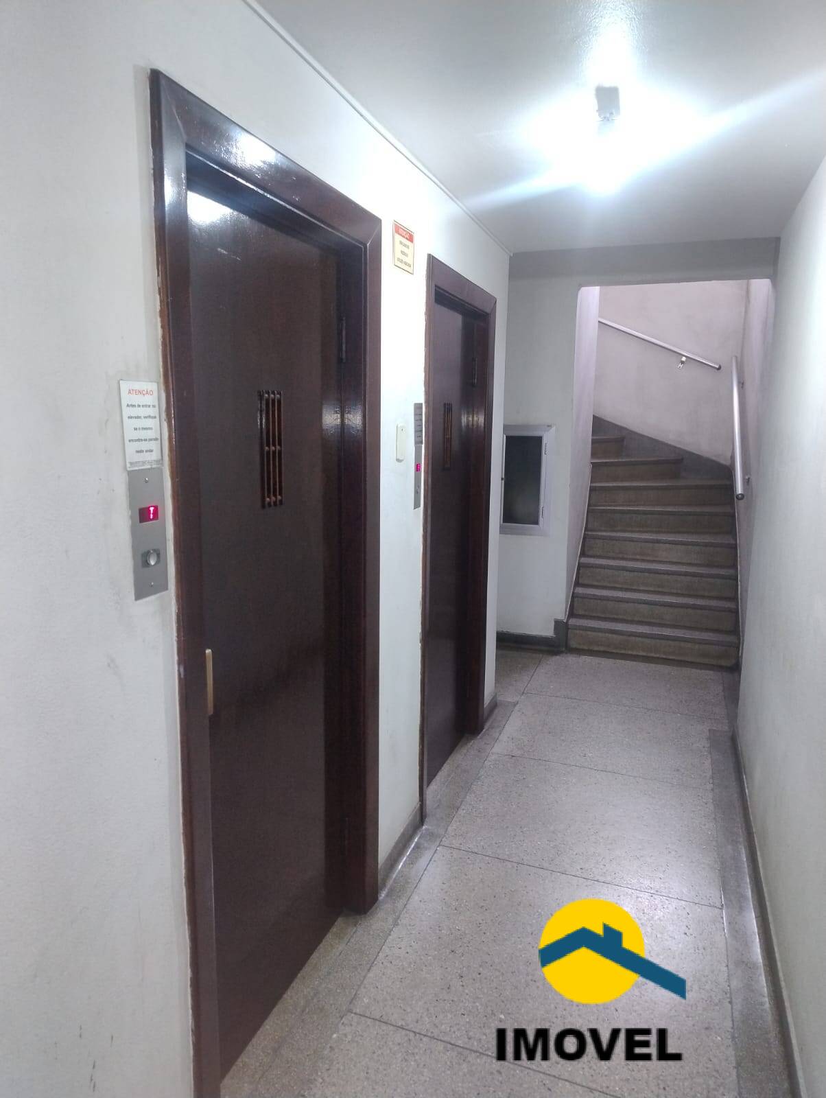 Apartamento à venda com 1 quarto, 50m² - Foto 19