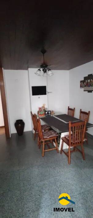 Apartamento à venda com 3 quartos, 200m² - Foto 2