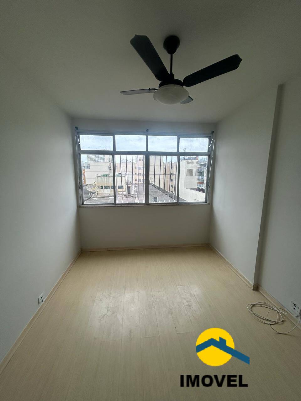 Apartamento à venda com 2 quartos, 73m² - Foto 1