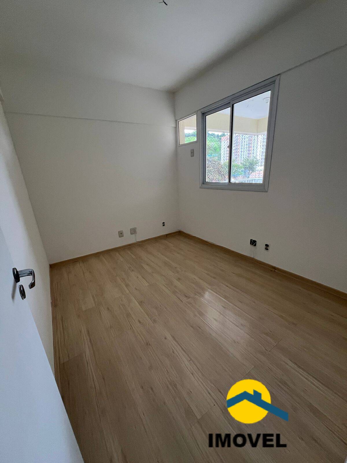 Apartamento à venda com 3 quartos, 76m² - Foto 9