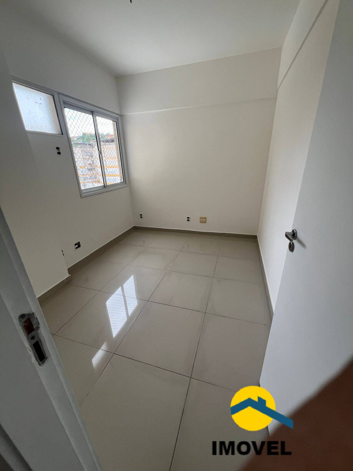 Apartamento à venda com 3 quartos, 76m² - Foto 7