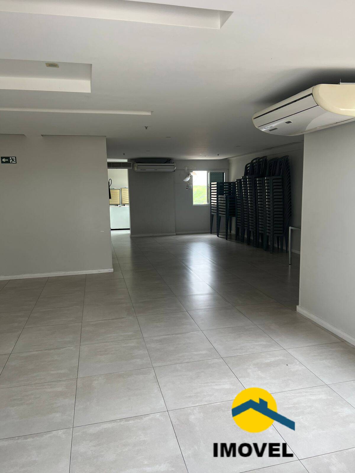 Apartamento à venda com 3 quartos, 76m² - Foto 19