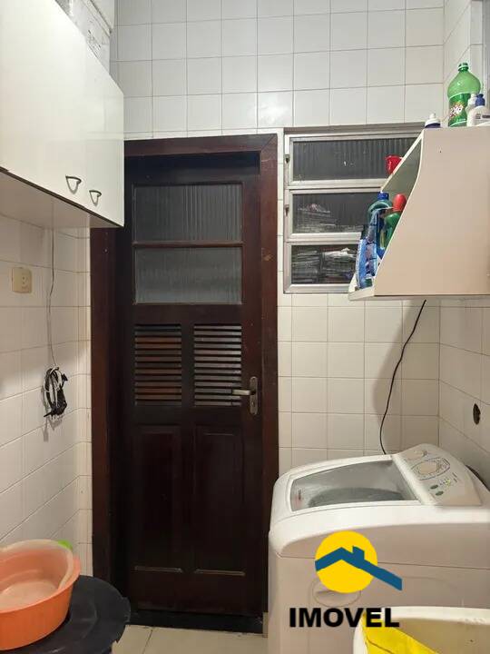 Casa à venda com 4 quartos, 220m² - Foto 10