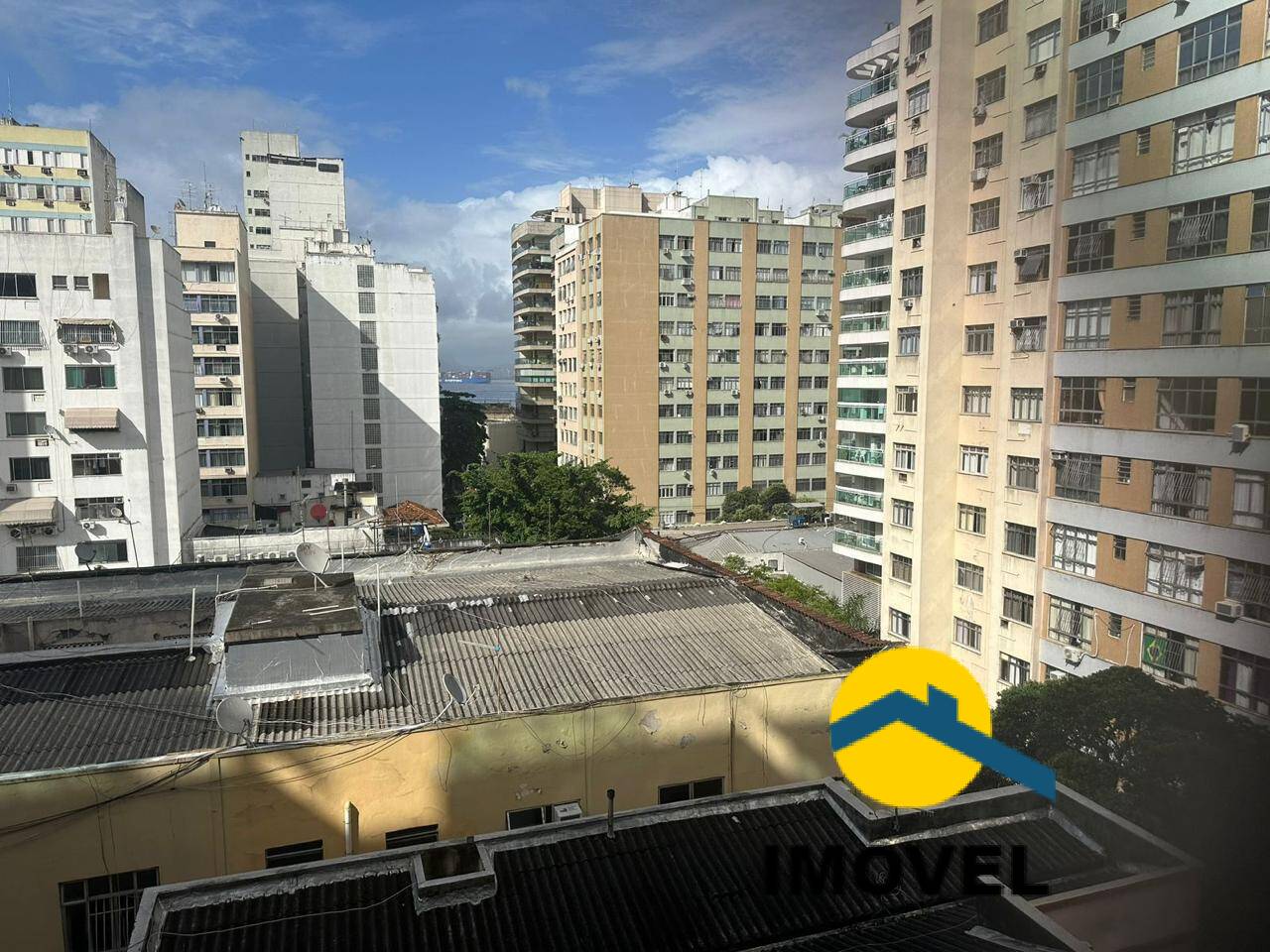 Apartamento à venda com 2 quartos, 85m² - Foto 10