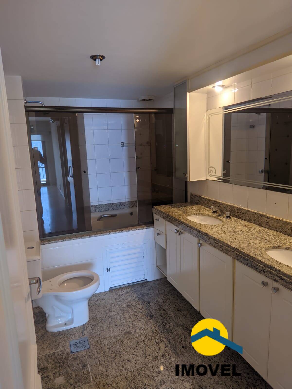 Apartamento à venda com 4 quartos, 170m² - Foto 28