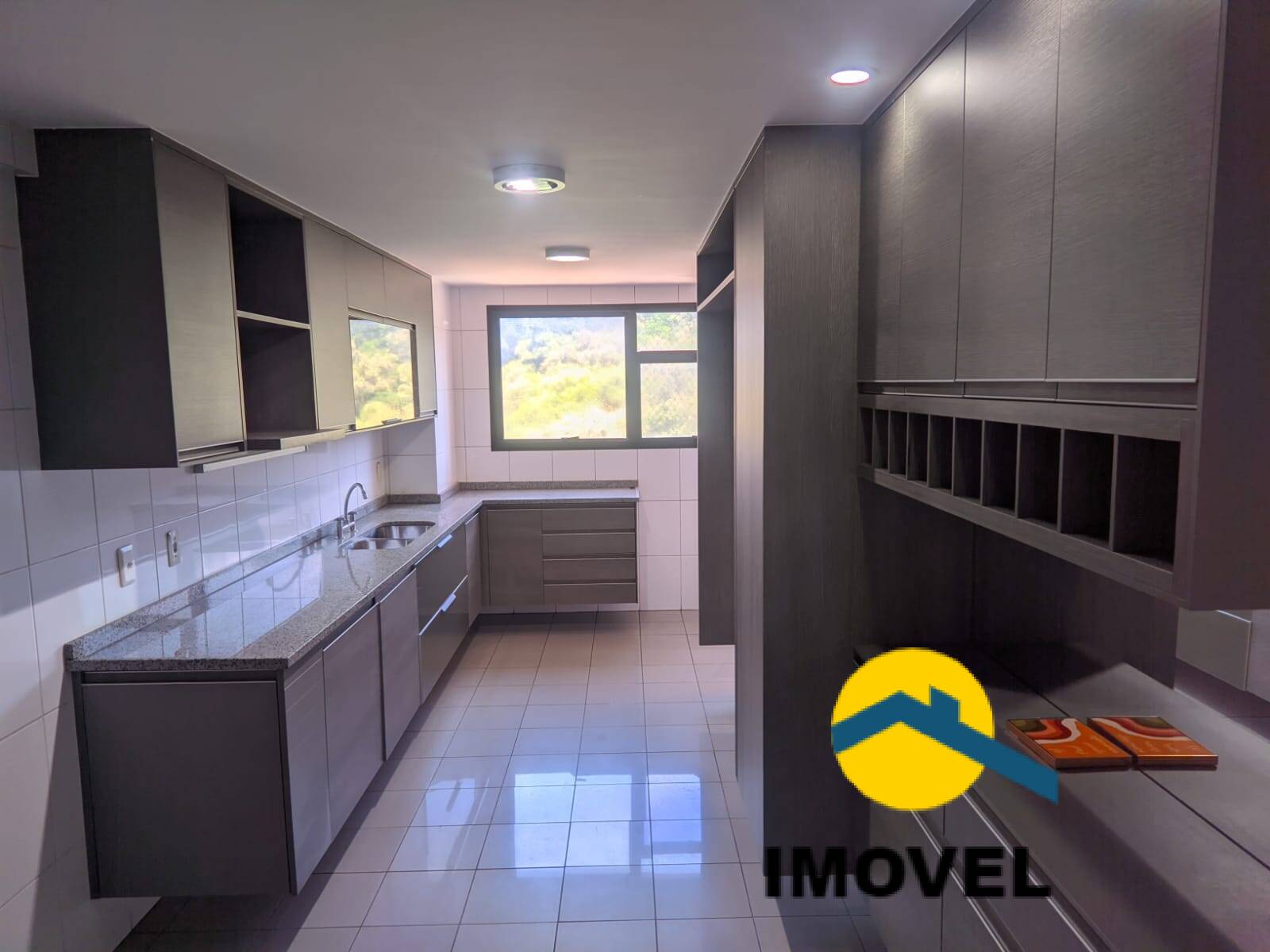 Apartamento à venda com 4 quartos, 170m² - Foto 35