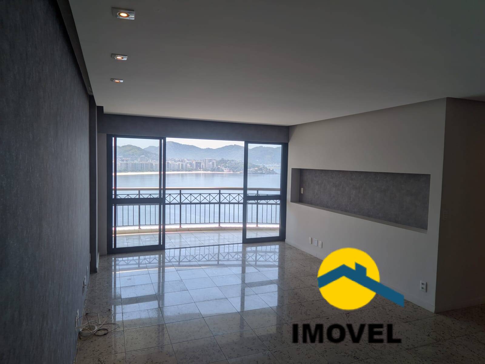 Apartamento à venda com 4 quartos, 170m² - Foto 6