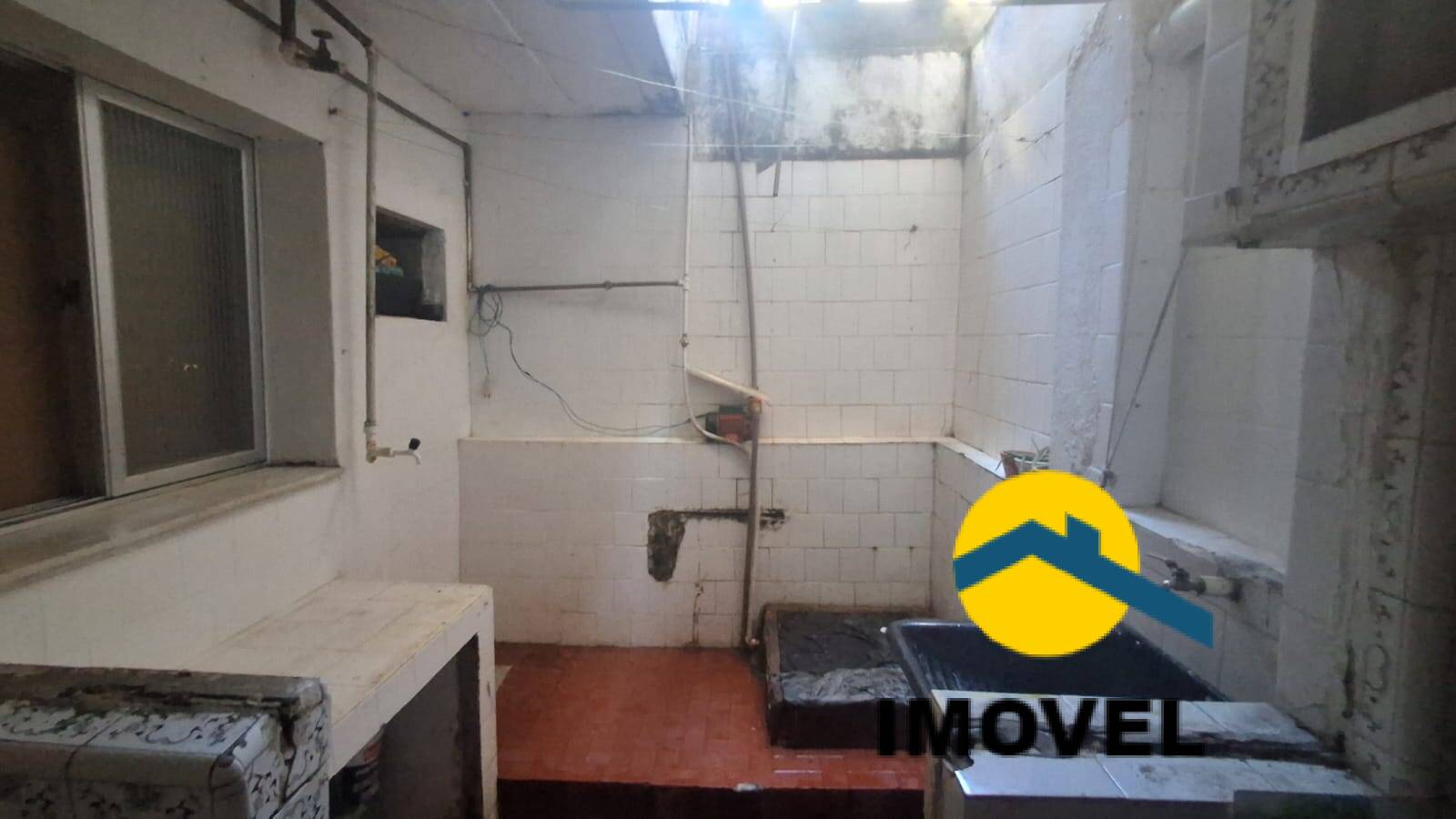 Casa à venda com 2 quartos, 75m² - Foto 25