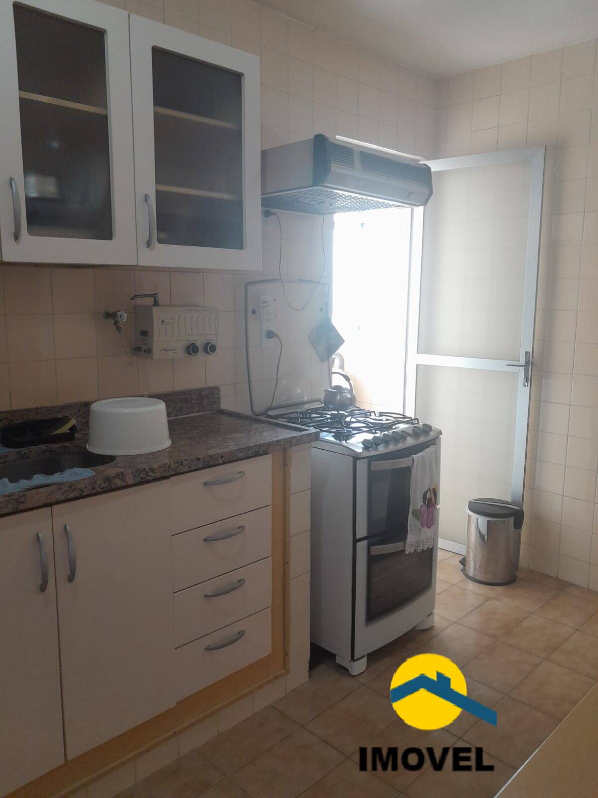 Apartamento à venda com 2 quartos, 70m² - Foto 22