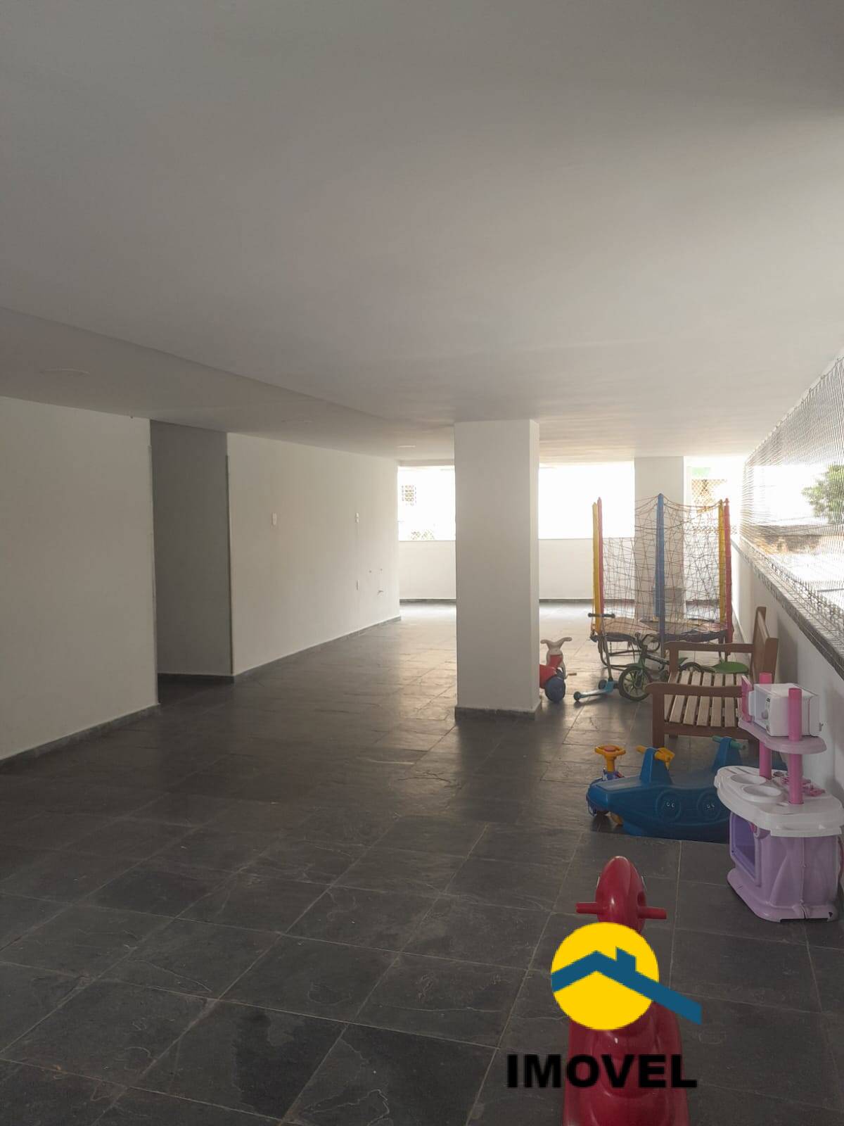 Apartamento à venda com 2 quartos, 70m² - Foto 34