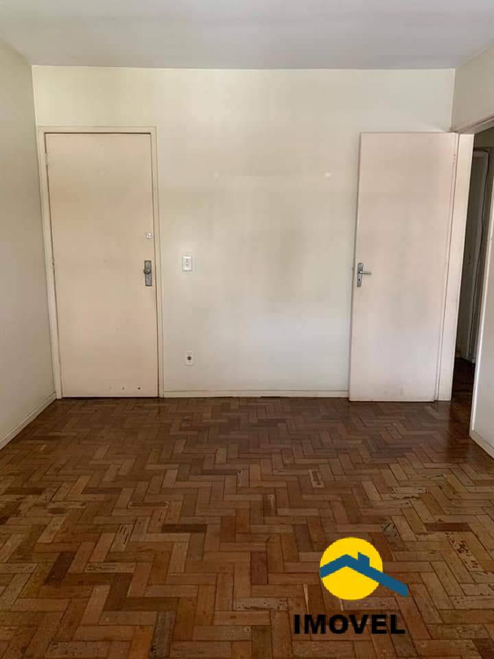 Apartamento à venda com 2 quartos, 70m² - Foto 3