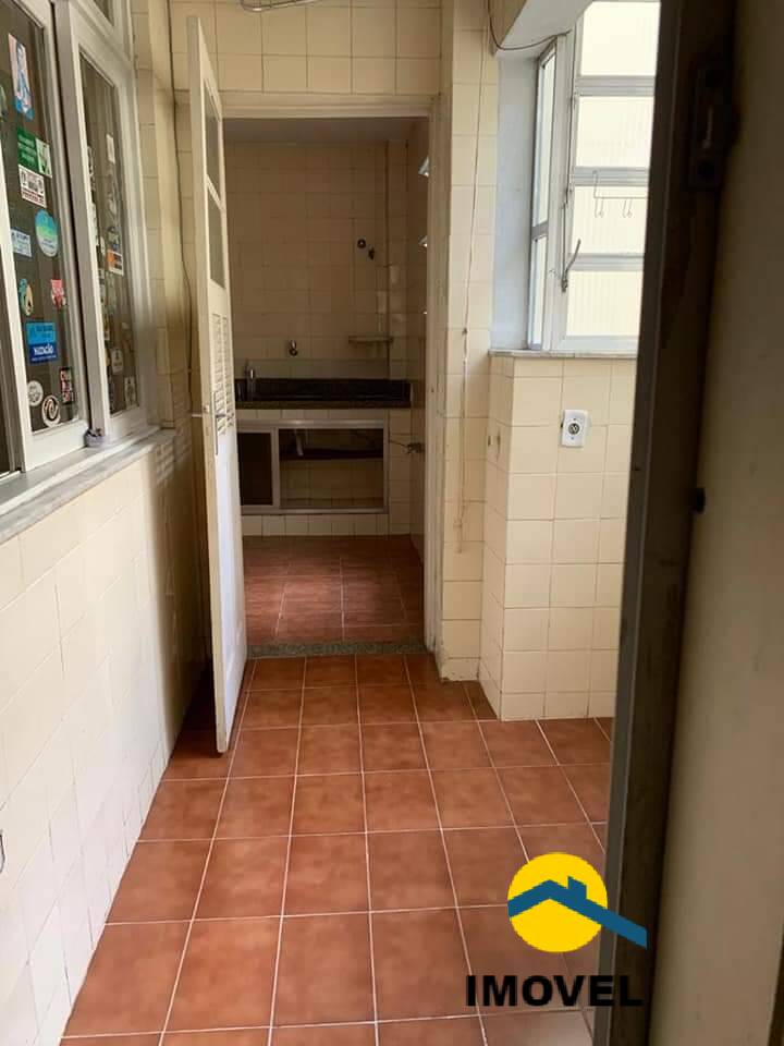 Apartamento à venda com 2 quartos, 70m² - Foto 17