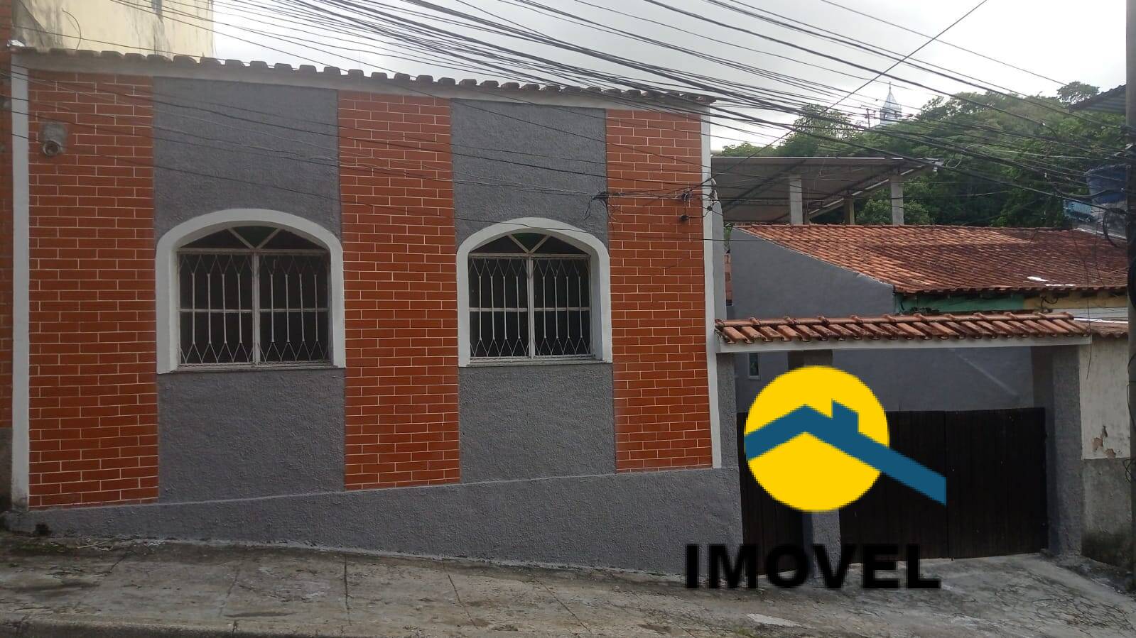 Casa à venda com 2 quartos, 60m² - Foto 1