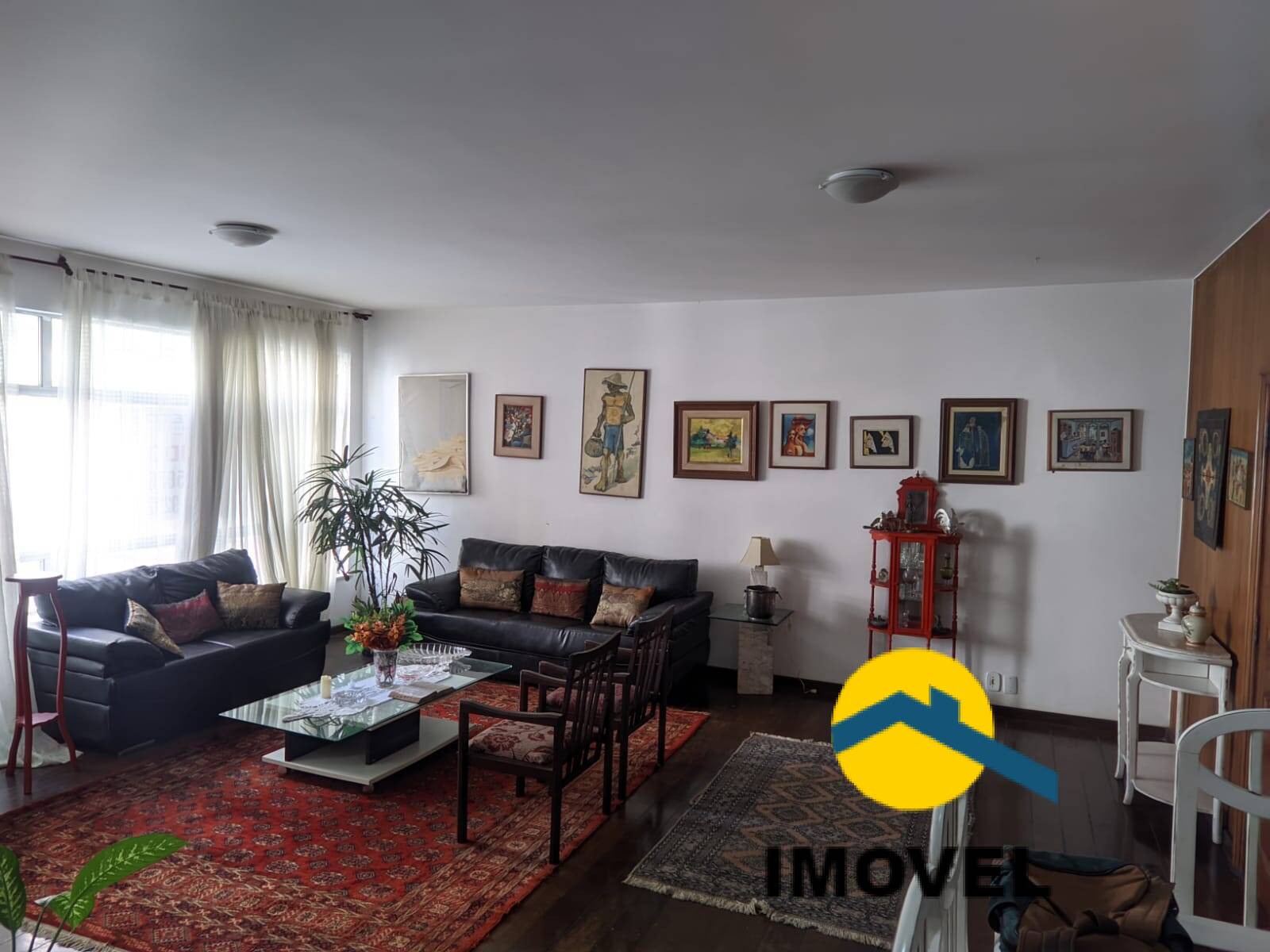 Apartamento à venda com 4 quartos, 230m² - Foto 1