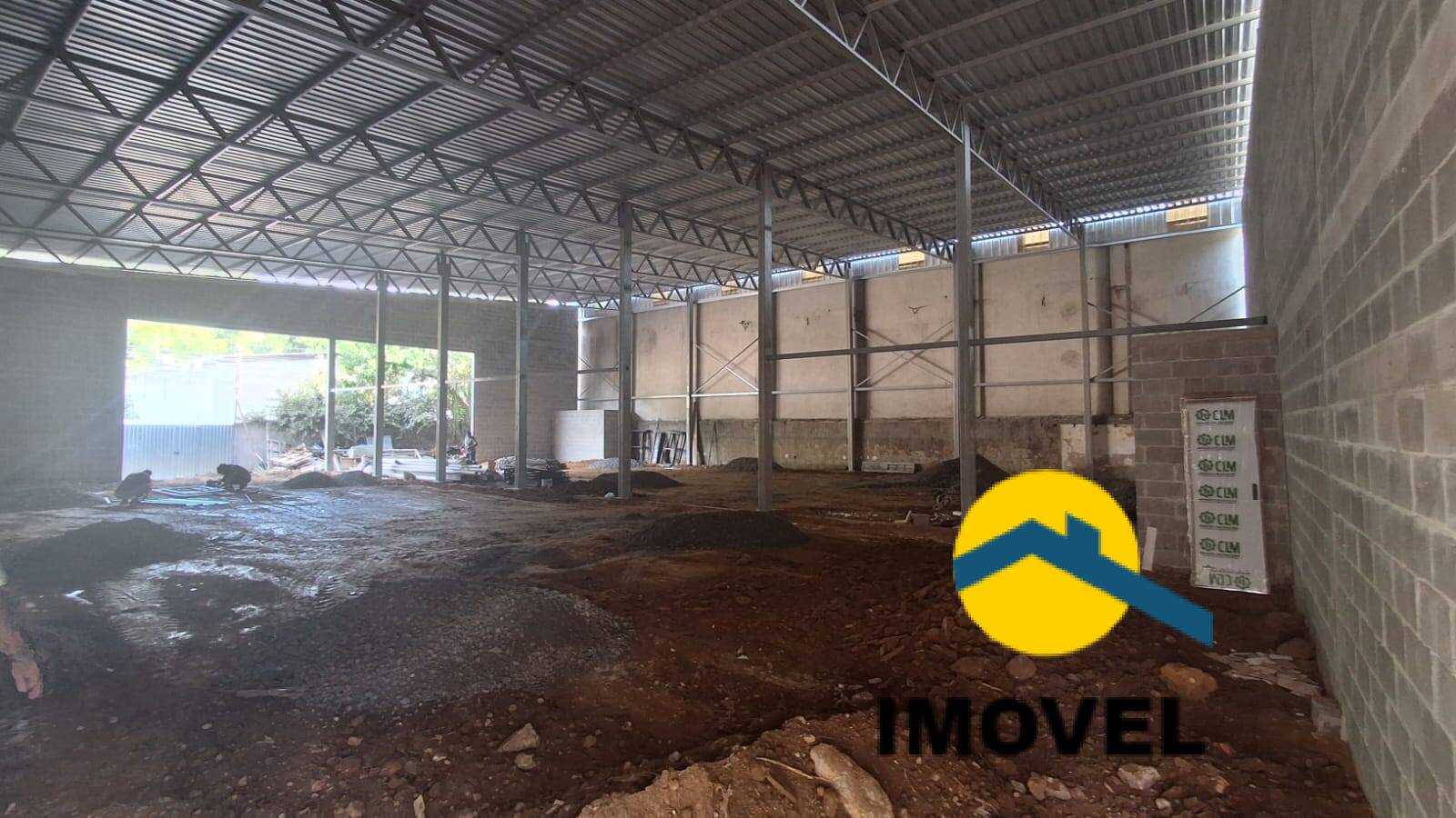 Depósito-Galpão-Armazém para alugar, 670m² - Foto 1