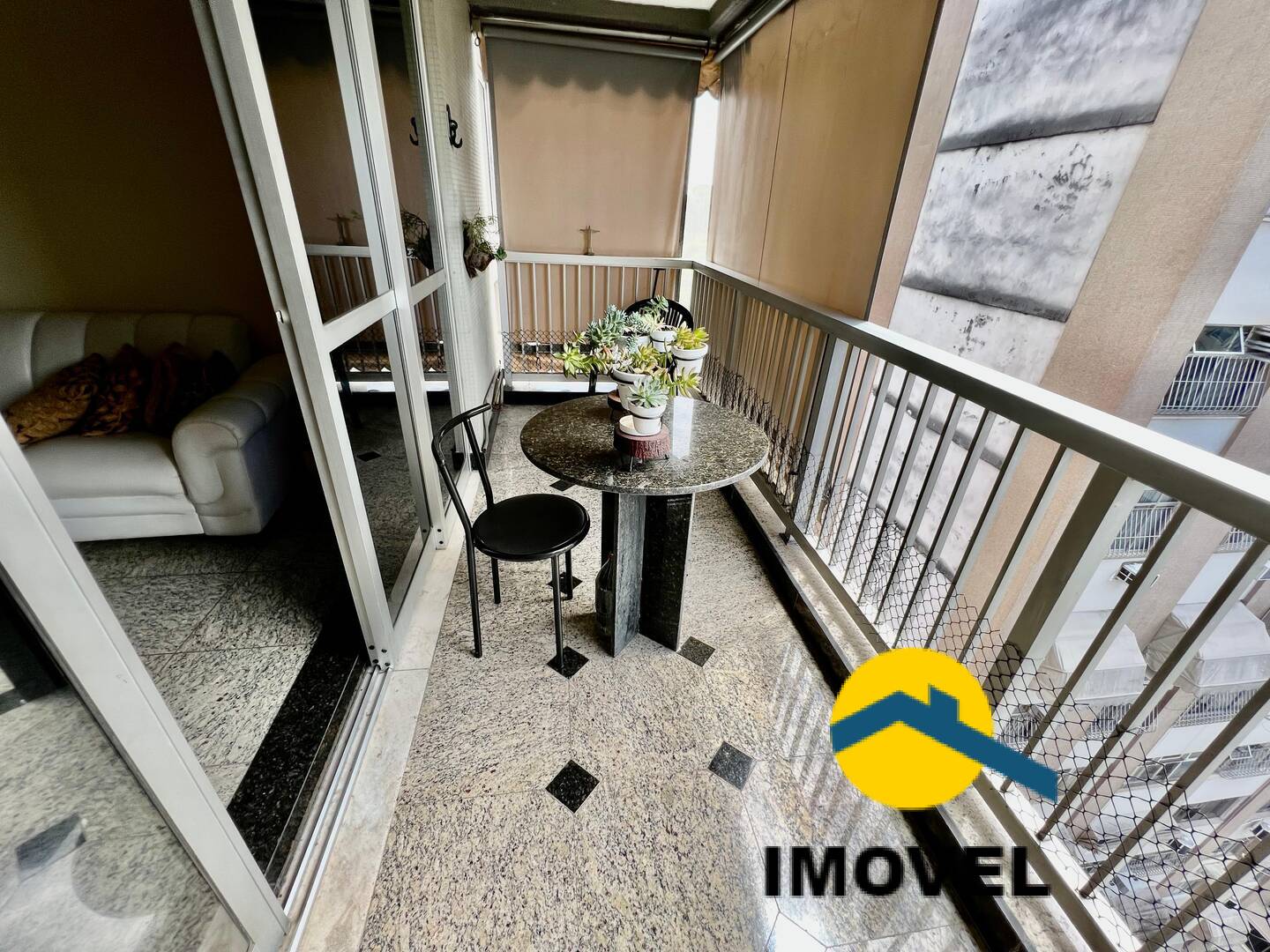 Apartamento à venda com 3 quartos, 161m² - Foto 3