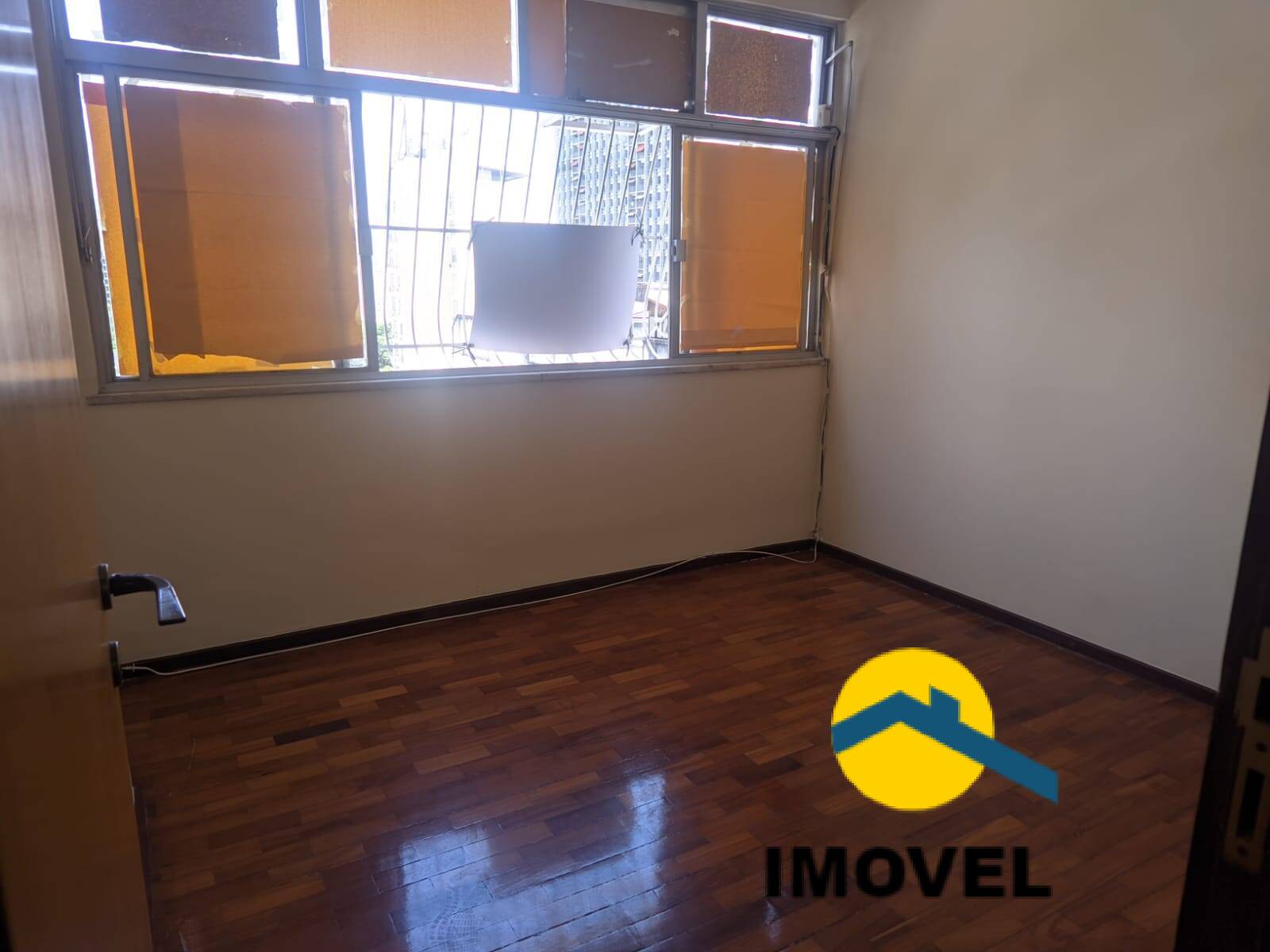 Apartamento à venda com 3 quartos, 130m² - Foto 13