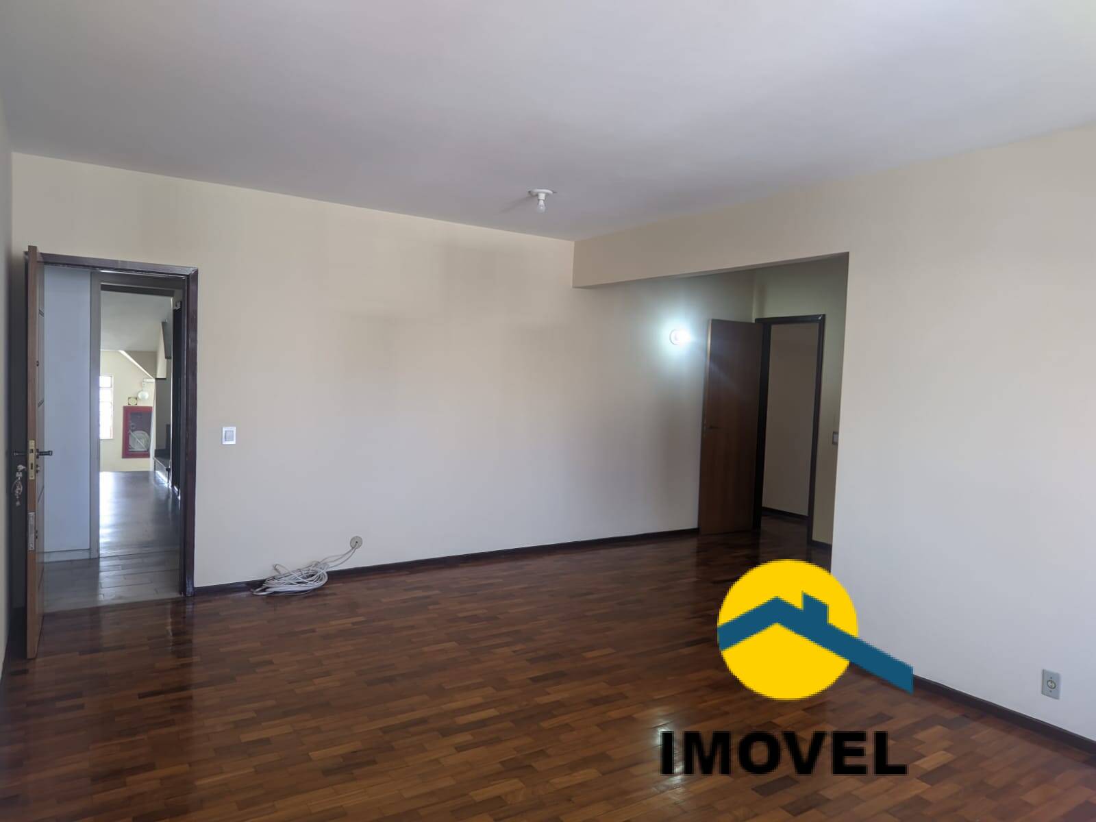 Apartamento à venda com 3 quartos, 130m² - Foto 5