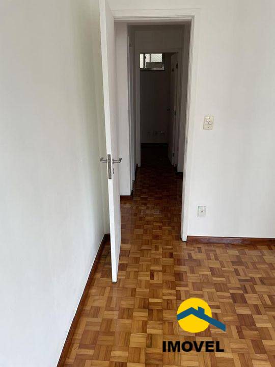 Apartamento à venda com 2 quartos, 80m² - Foto 2