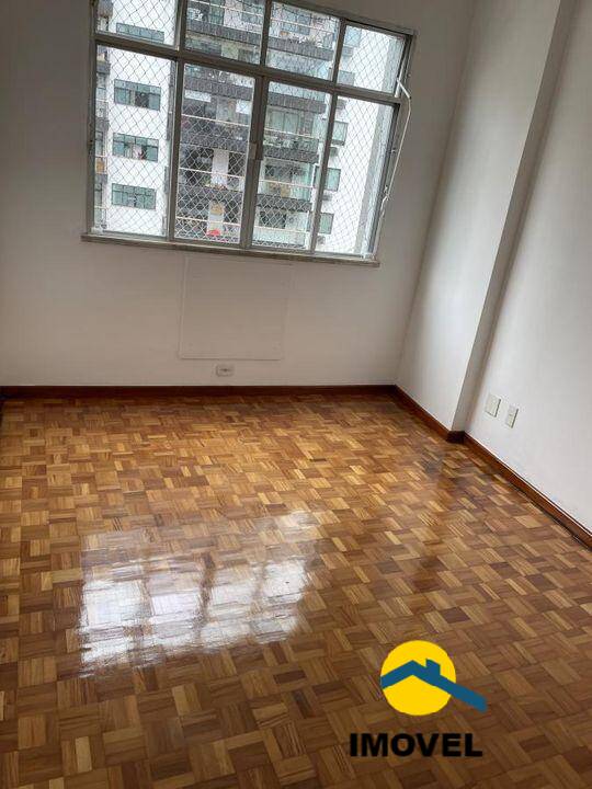 Apartamento à venda com 2 quartos, 80m² - Foto 3